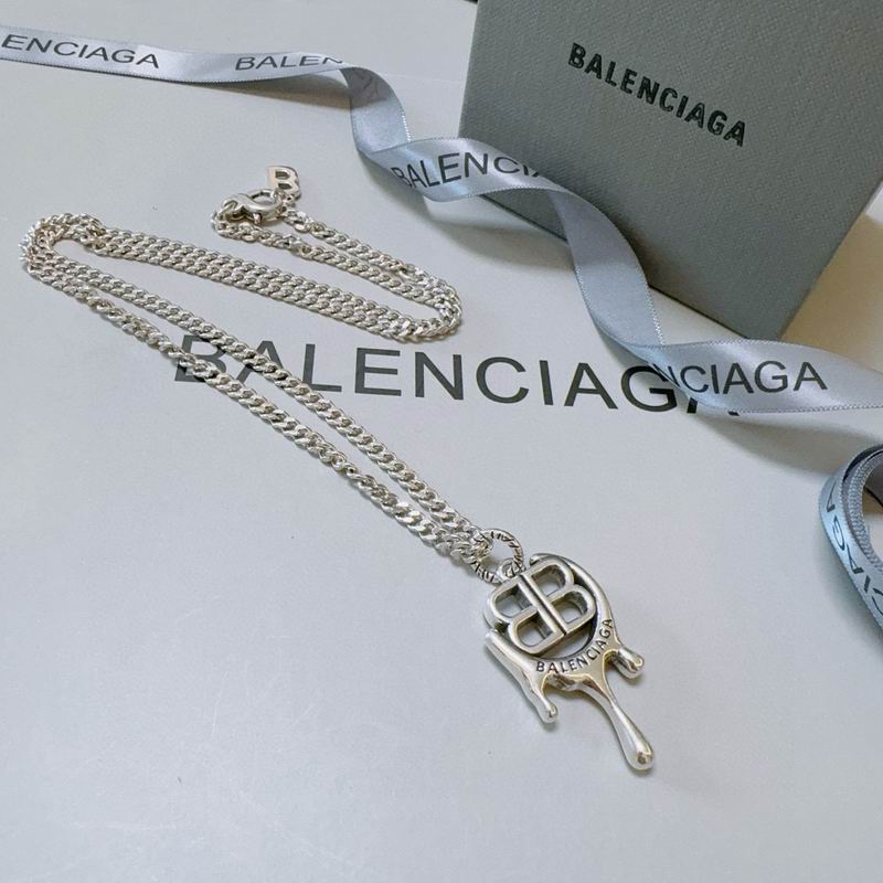 Balenciaga Necklace 06yxh10